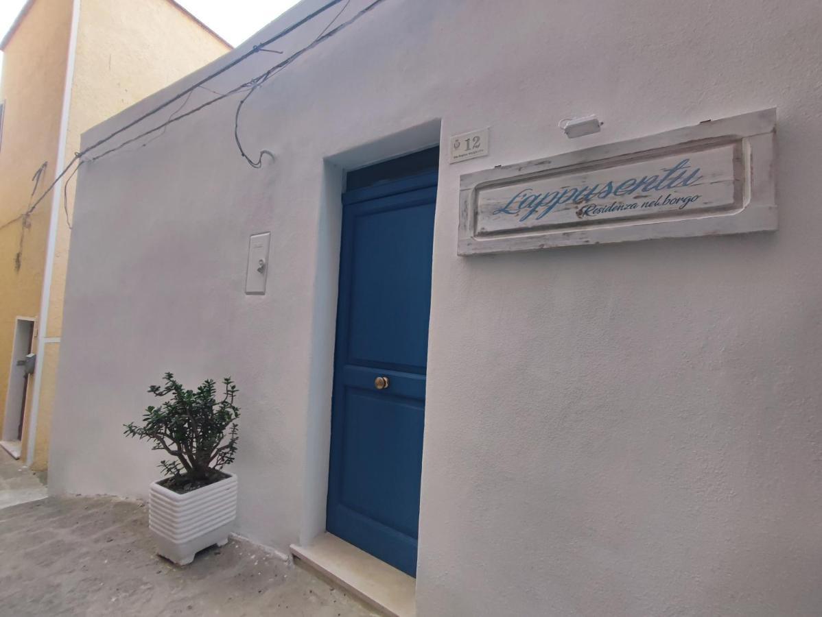 Residenza Nel Borgo L'Appusentu Bed & Breakfast Castelsardo Exterior foto